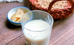 学生饮用奶新规发布 强化从奶源到学校全链条管理