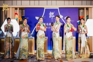 做郎酒赚钱！经销商现身说法 专家理性观察 厂家利润兜底 