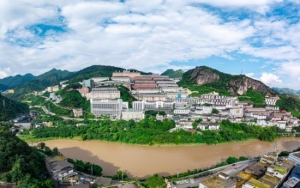 仁怀酱香酒产区宣言开启新征程 沂台酒业两度与仁怀市十五五规划同频发展